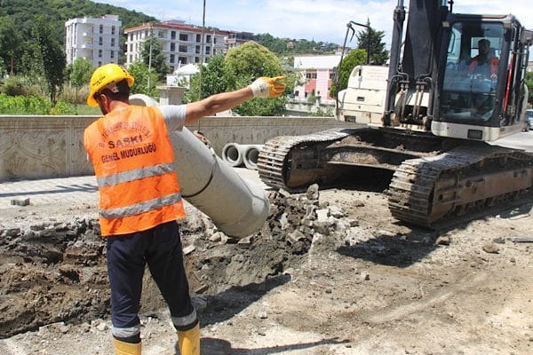 Samsun Büyükşehir Belediyesi yetkilileri, Tekkeköy ilçesinde 22 mahalleyi besleyen içme