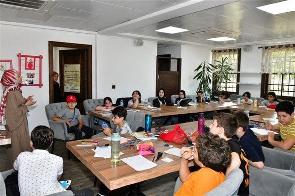 Samsun Büyükşehir Belediyesi’nin hayata geçirdiği Yaz Okulu Programları sona erdi.