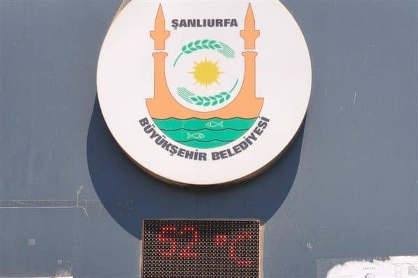 Uzmanlar, bu aşırı sıcak havanın sağlık açısından ciddi riskler barındırdığına
