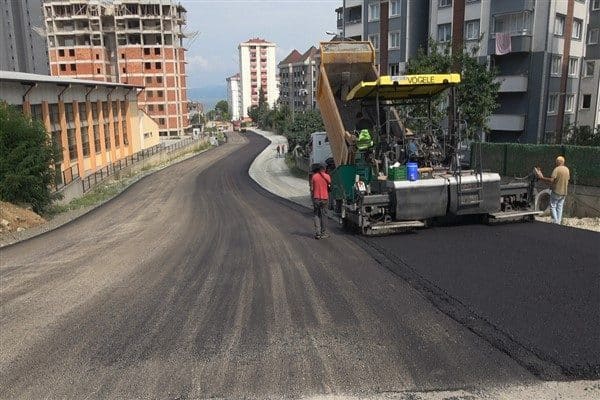 Sitelerin ve eğitim kurumlarının yer aldığı Seyitoğlu ve Neva sokaklarda