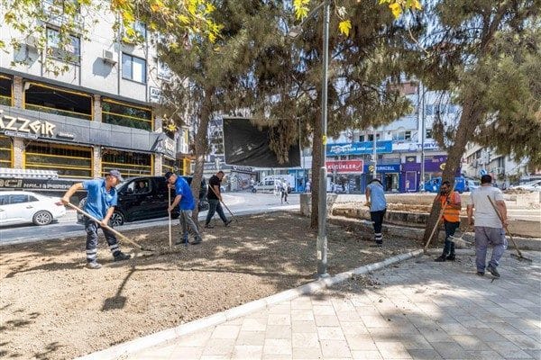 İzmir Büyükşehir Belediye Başkanı Dr. Cemil Tugay, Buca’da yenileme çalışmalarının