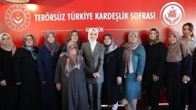 Bir dizi ziyaret için bulunduğu Karabük’te şehit aileleriyle “Terörsüz Türkiye
