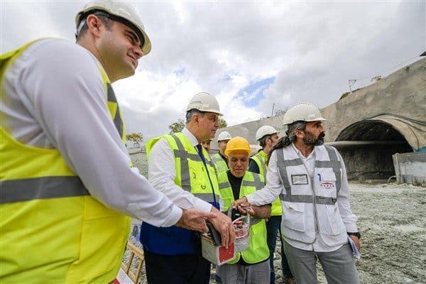 İzmir Büyükşehir Belediye Başkanı Dr. Cemil Tugay, katıldığı programda İzmir’de