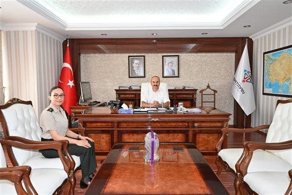 Batman Valiliğinden yapılan açıklamaya göre Batman Valisi Ekrem Canalp, Batman Askerlik