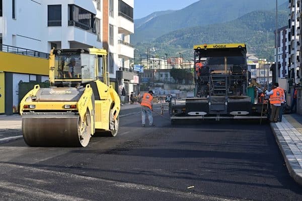 Yıldırım Belediyesi tarafından , Karapınar Mahallesi D250 ve A178 sokaklarında