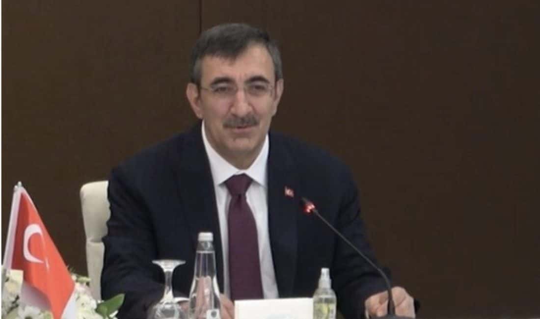 Cumhurbaşkanı Yardımcısı Cevdet Yılmaz, Mustafa Demir için yayınladığı taziye mesajnda,