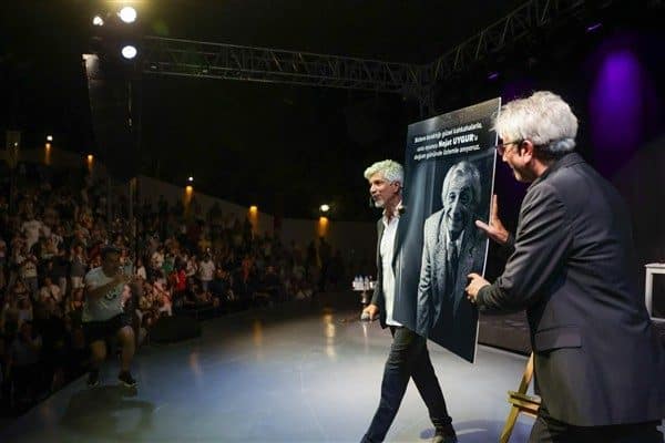 Atıl durumda olan ve Buca Belediye Başkanı Görkem Duman'ın göreve
