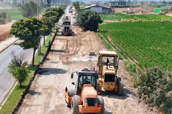 Aydın Büyükşehir Belediyesi tarafından , kent genelinde eş zamanlı olarak