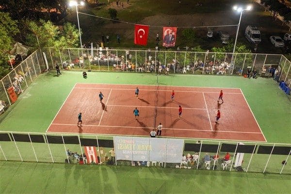 Büyükşehir Belediyesi ve Antalyaspor Dostları Derneği işbirliği ile düzenlenen 10.