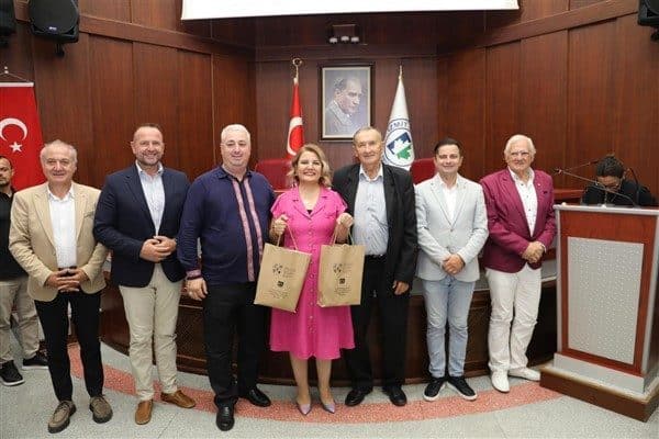 İzmit Belediye Başkanı Fatma Kaplan Hürriyet 13’ncü Uluslararası İzmit Pişmaniye