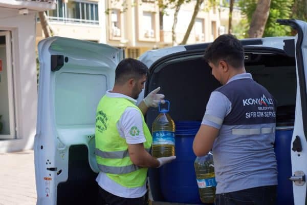 Atıkları gelecek için geri dönüştüren Konyaaltı Belediyesi, 5 litre ve