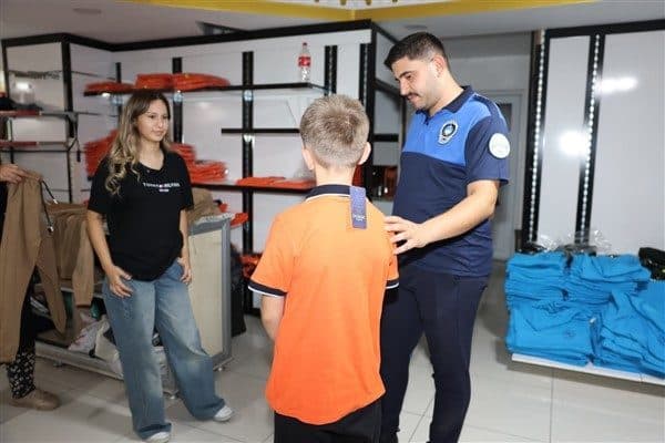 Belediye ekipleri tarafından yürütülen çalışma sonucunda, belirlenen ihtiyaç sahibi ailelerin